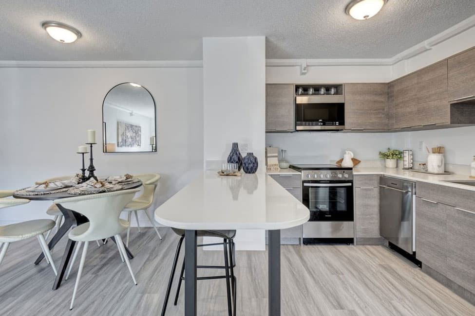 GoodHomes Groton - Modern kitchen